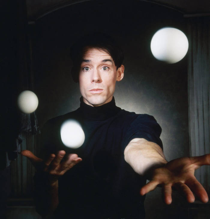 World-class juggler Peter Davison